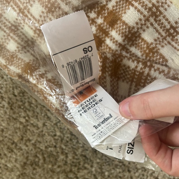 NWT Timberland Scarf Buffalo Plaid One Size in Package  Brown Outdoor Women’s - Picture 7 of 8